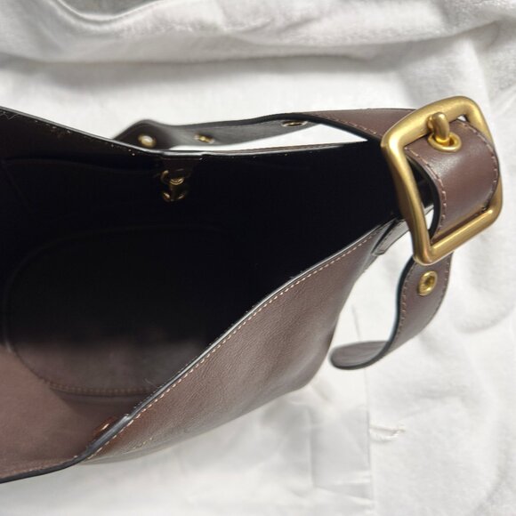 2025 updated Coach Bleecker Bucket Bag in Maple - Picture 5 of 15